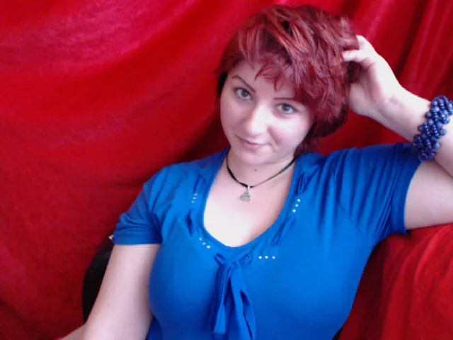 Camgirl PurrfectBoobs en live webcam amateur