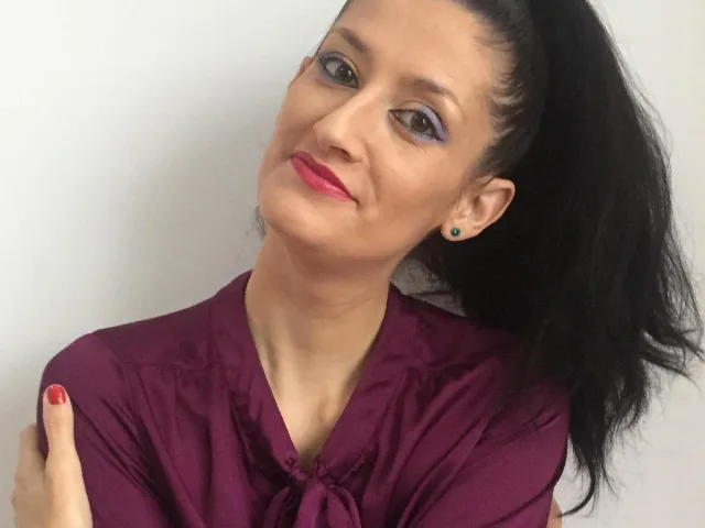 Camgirl BeaMoonn en live webcam amateur
