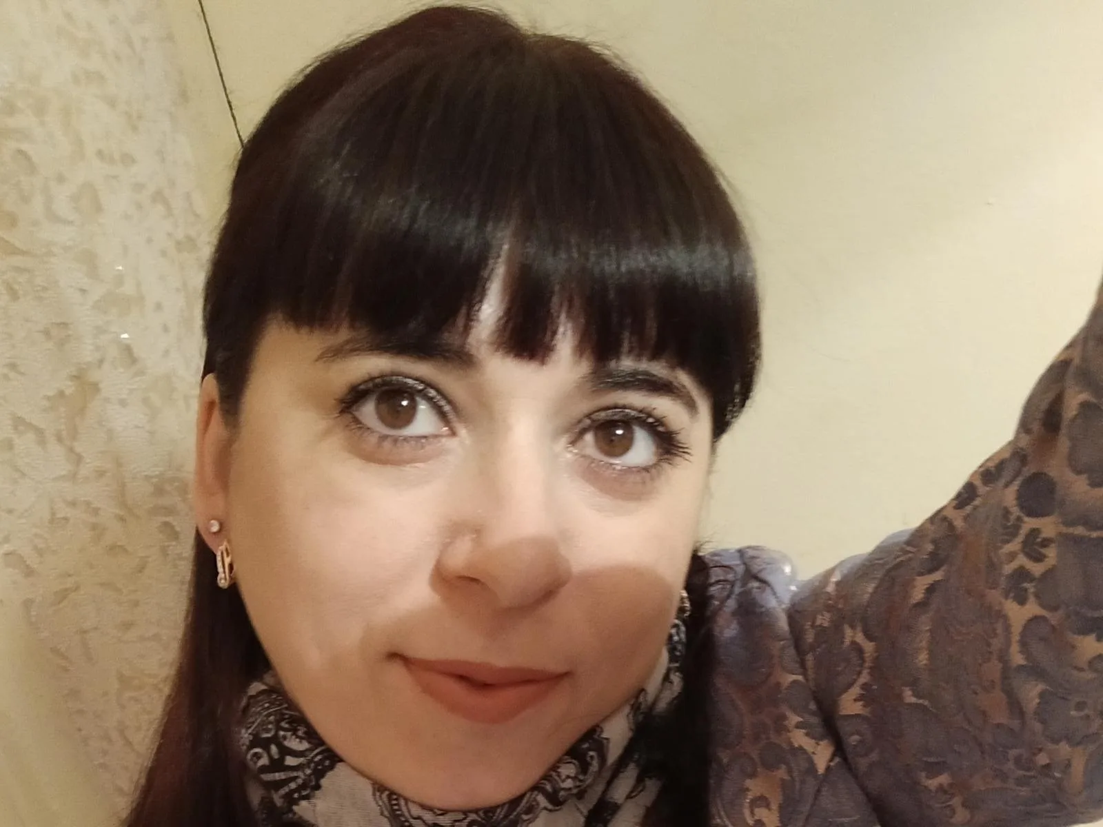 Camgirl KittyxCrown en live webcam amateur sur Mustvideos