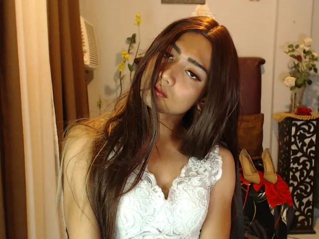 Camgirl SamanthaSaintX en live webcam amateur