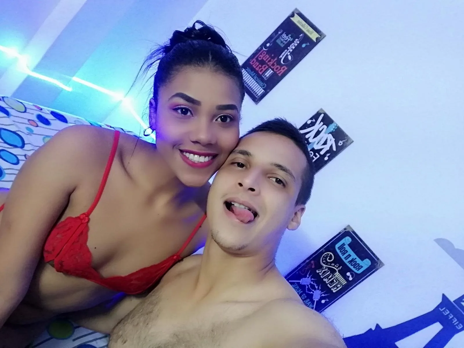 Camgirl JacksonChris en live webcam amateur sur Mustvideos