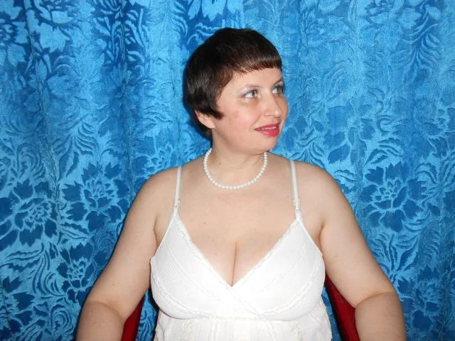 Camgirl AirMagdalene en live webcam amateur