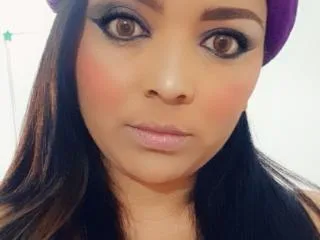 Camgirl NadiaBaudX en live webcam amateur