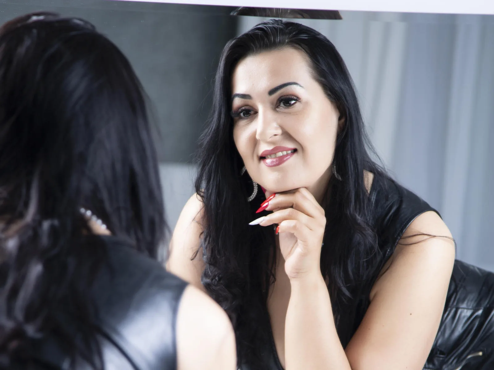 Camgirl LindaBrairs en live webcam amateur sur Mustvideos