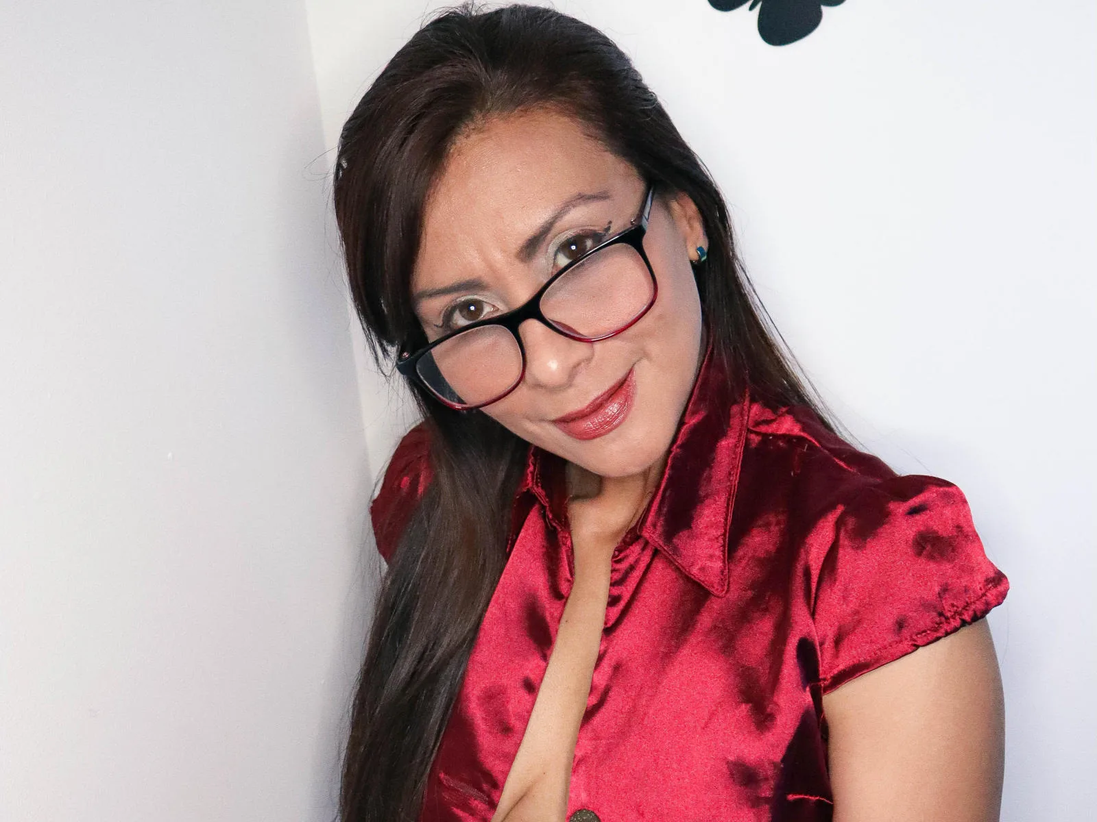 Camgirl AmbarX69 en live webcam amateur sur Mustvideos