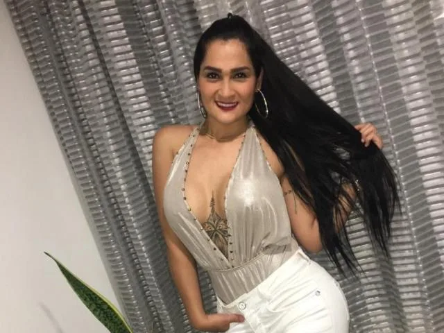 Camgirl SorianaSexy en live webcam amateur