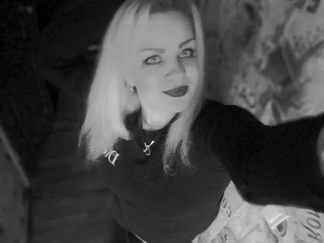 Camgirl CarolShiny en live webcam amateur