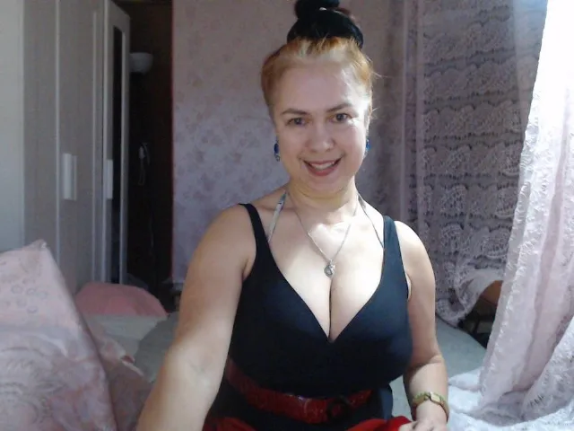 Camgirl Uzunkel en live webcam amateur
