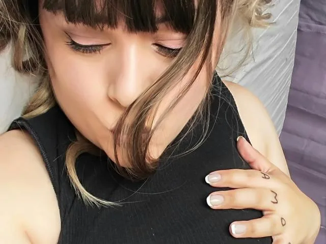 Camgirl NatalyBlaine en live webcam amateur