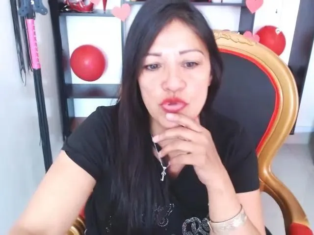 Camgirl MagikGoddess en live webcam amateur