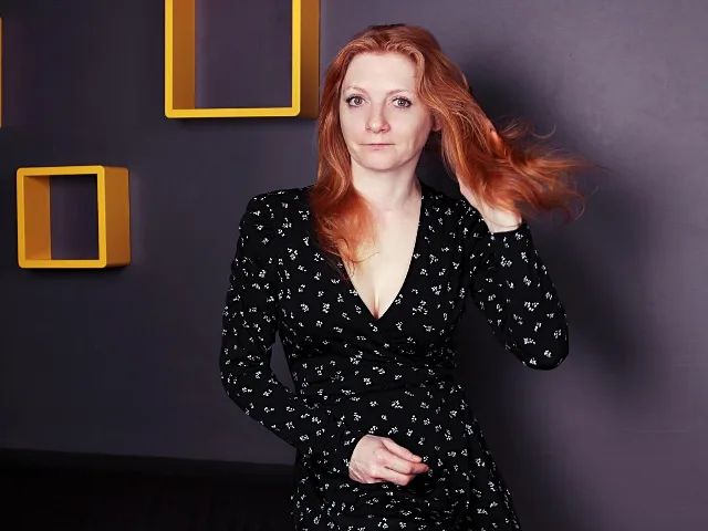 Camgirl SabrinaWilliams en live webcam amateur
