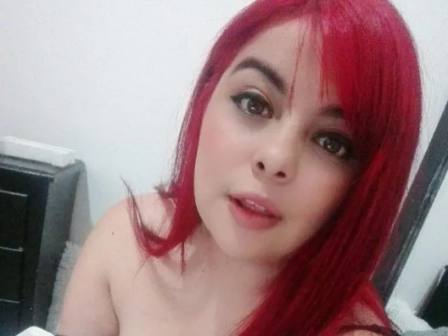 Camgirl NaughtyNatt en live webcam amateur sur Mustvideos
