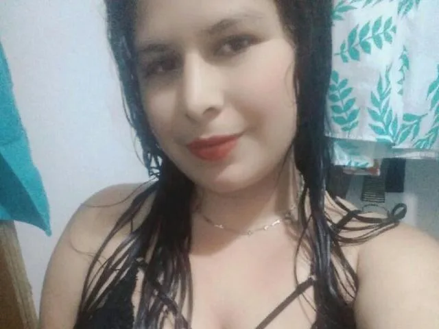 Camgirl DayishotandSweett en live webcam amateur sur Mustvideos