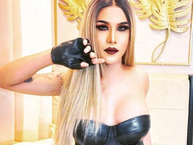 Camgirl SexyWildCock en live webcam amateur