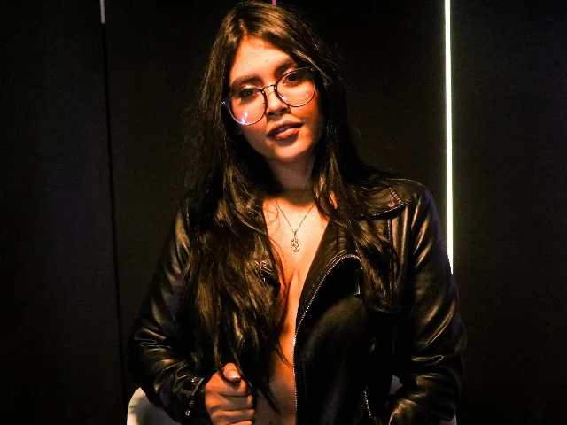 Camgirl SharloteAdams en live webcam amateur