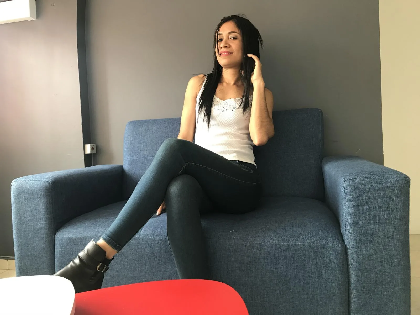 Camgirl Cherlynn en live webcam amateur sur Mustvideos