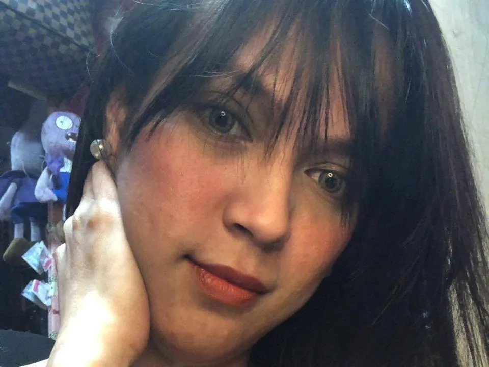 Camgirl PrettyRuby en live webcam amateur sur Mustvideos