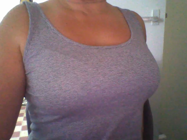 Camgirl SallyBi en live webcam amateur