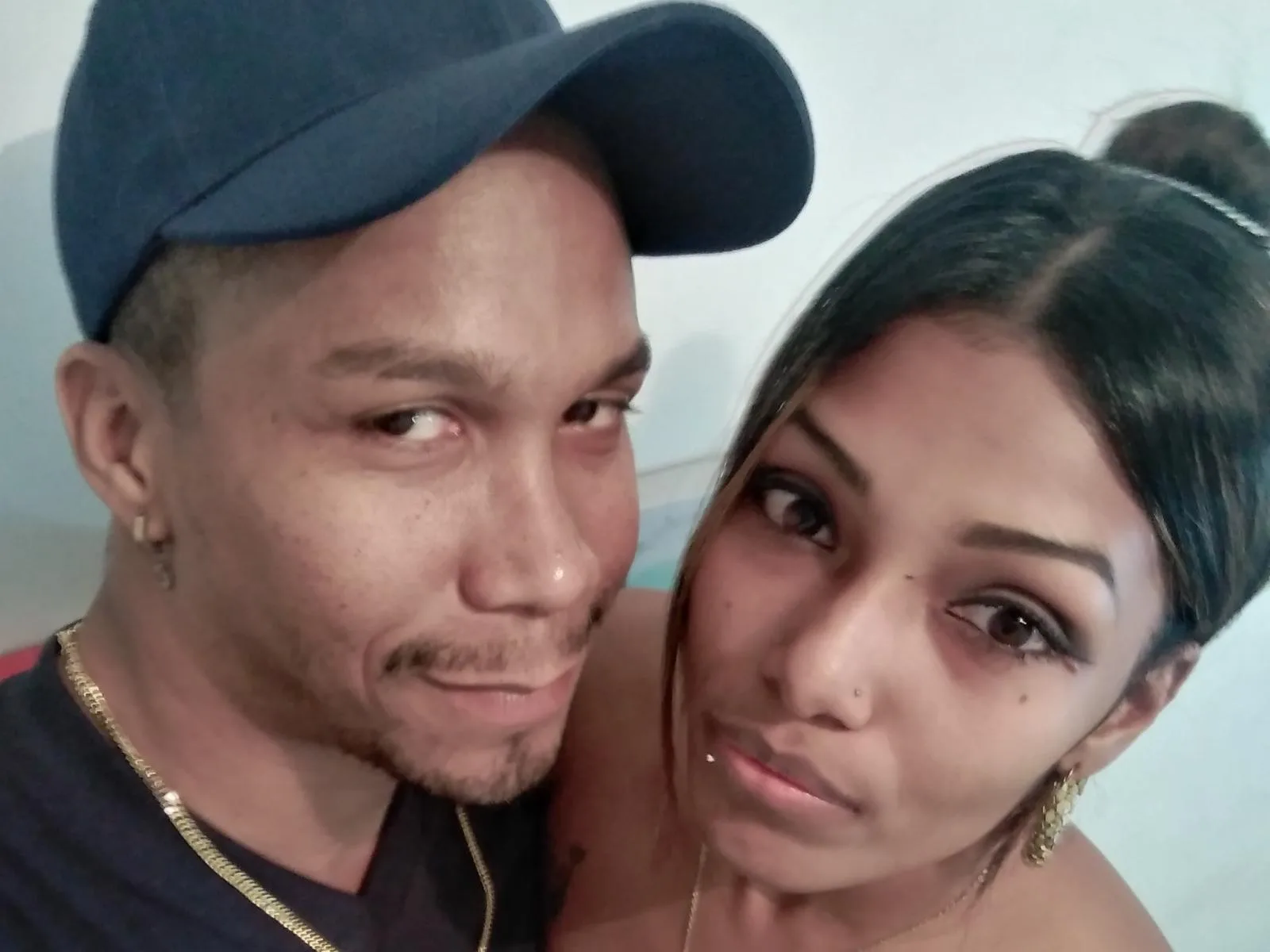 Camgirl AliciaAndZyans en live webcam amateur sur Mustvideos