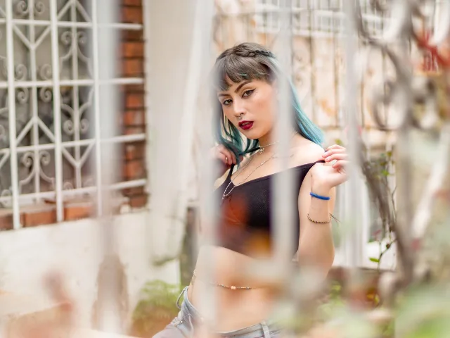 Camgirl LindaMilleer en live webcam amateur
