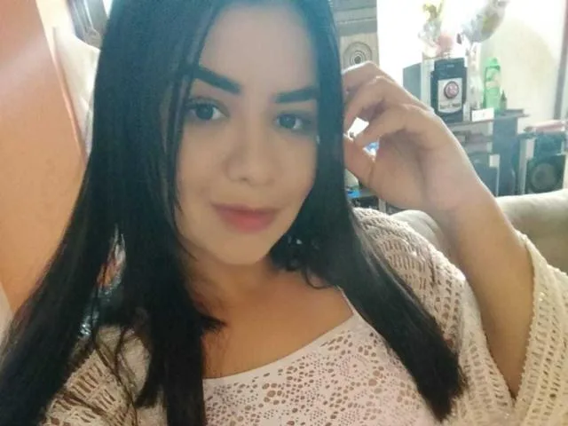 Camgirl AshlyCole en live webcam amateur