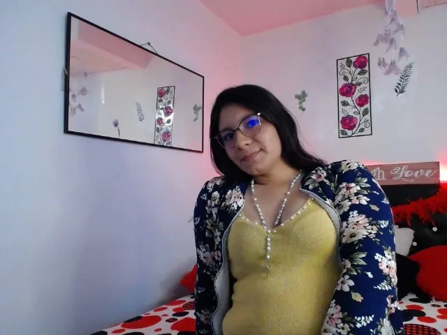 Camgirl CanndySexxy en live webcam amateur