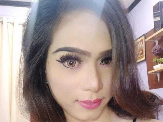 Camgirl SavagePrincessX en live webcam amateur
