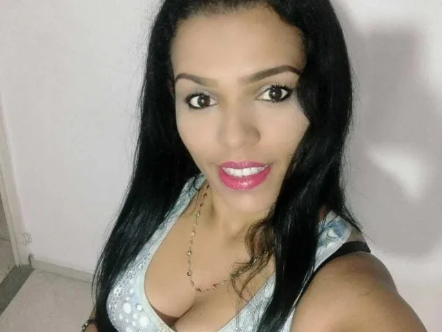 Camgirl YuliBigAss en live webcam amateur