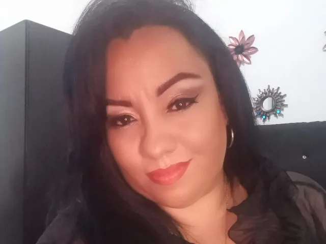Camgirl HelenSex en live webcam amateur