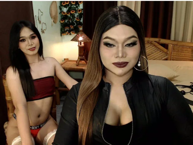 Camgirl FullOfCumsDuos en live webcam amateur
