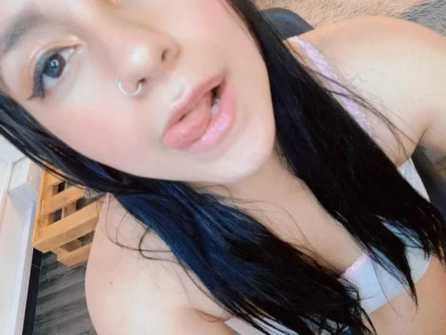 Camgirl EmmaLuna en live webcam amateur