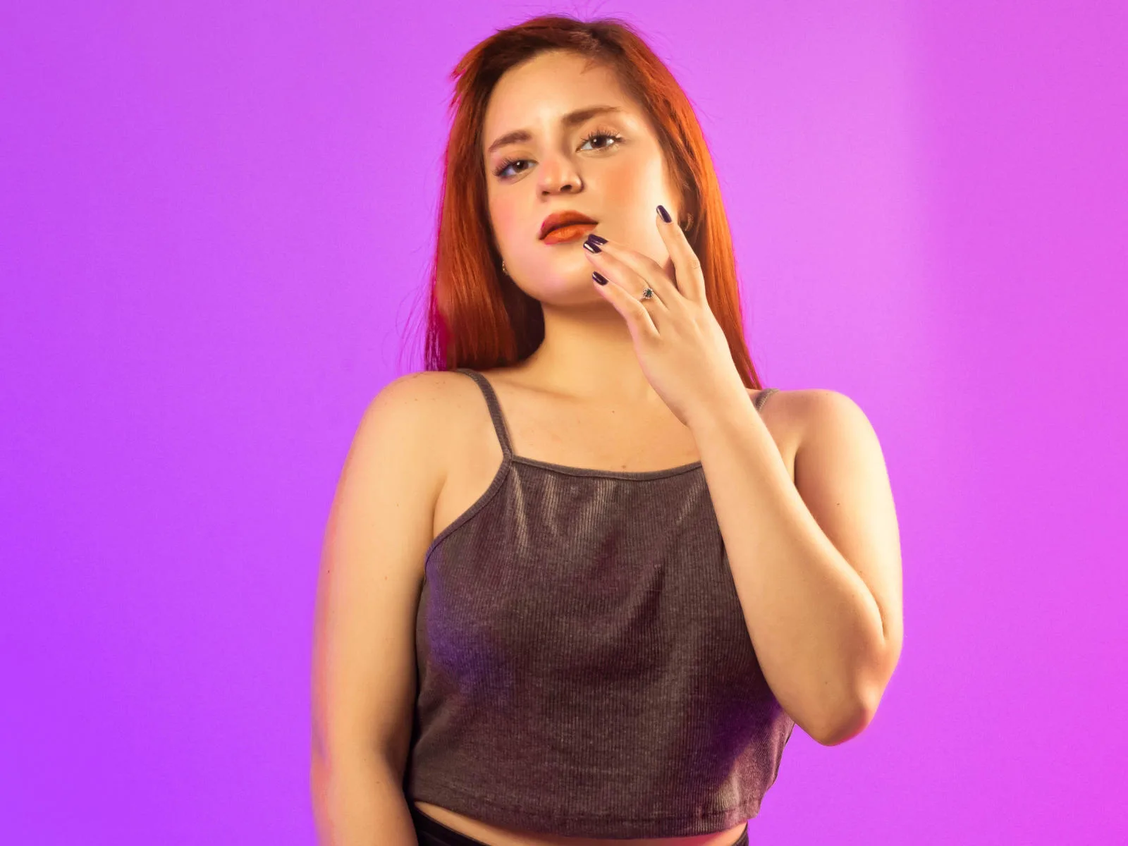 Camgirl MonicaSilva en live webcam amateur sur Mustvideos