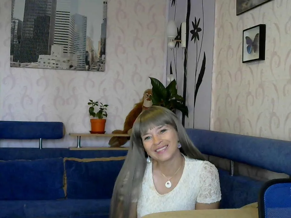 Camgirl StephyParadise en live webcam amateur sur Mustvideos