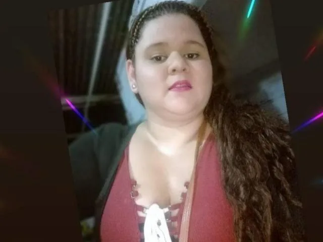 Camgirl CarolaSex en live webcam amateur sur Mustvideos