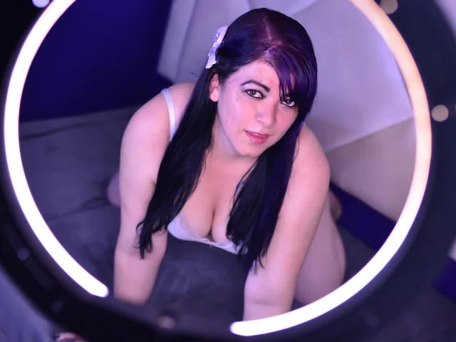Camgirl RubyOliveira en live webcam amateur