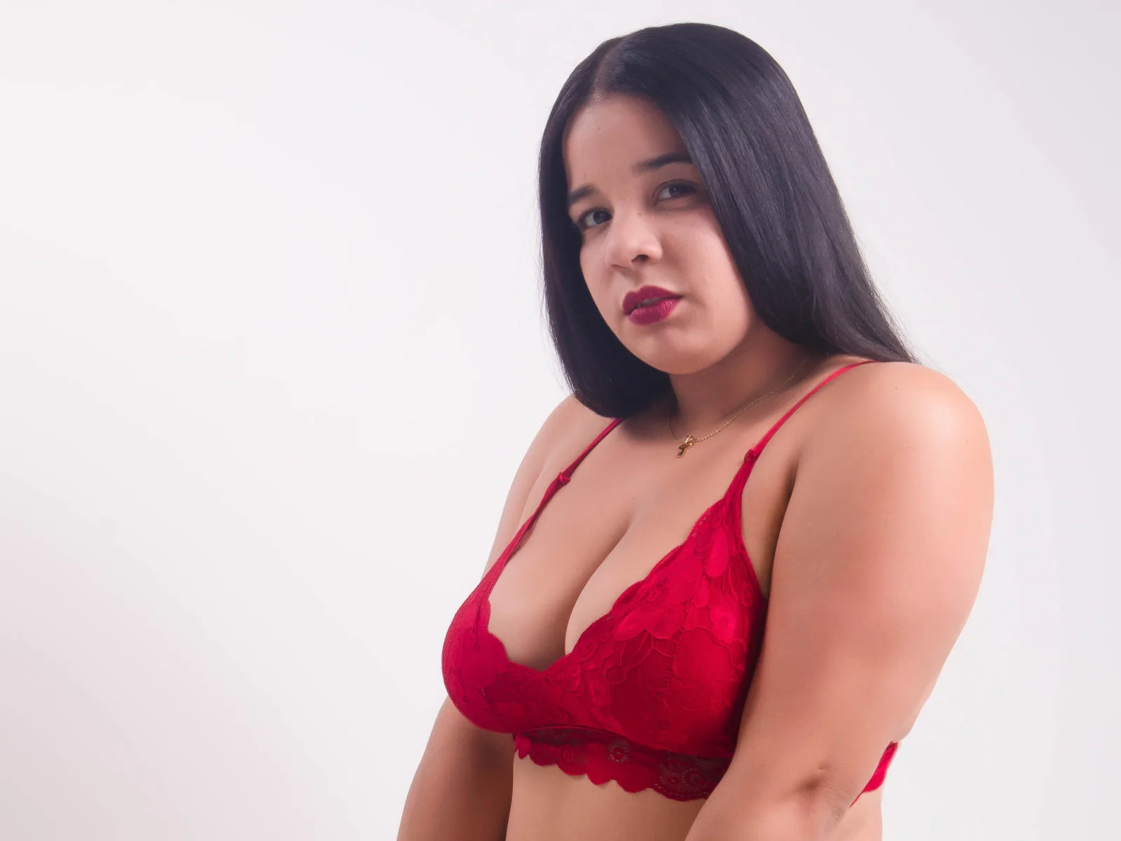 Camgirl NicolleNeeson en live webcam amateur sur Mustvideos