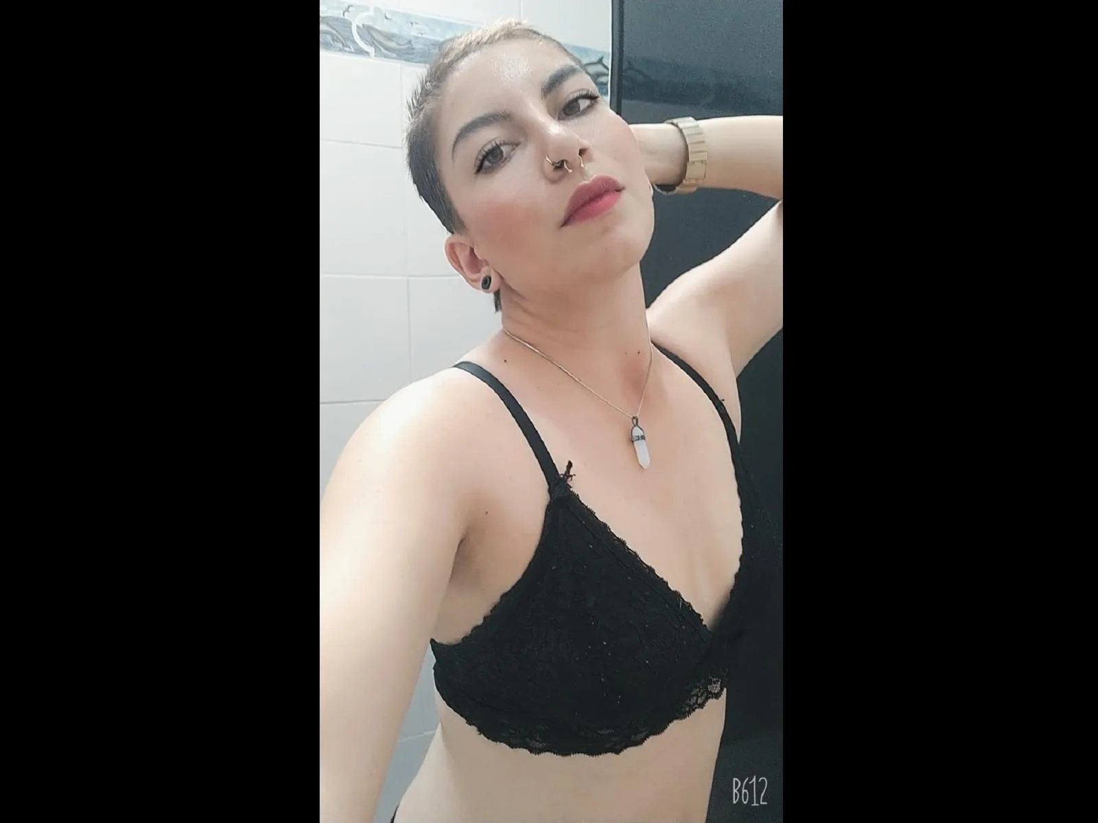 Camgirl CyntiaKearny en live webcam amateur sur Mustvideos