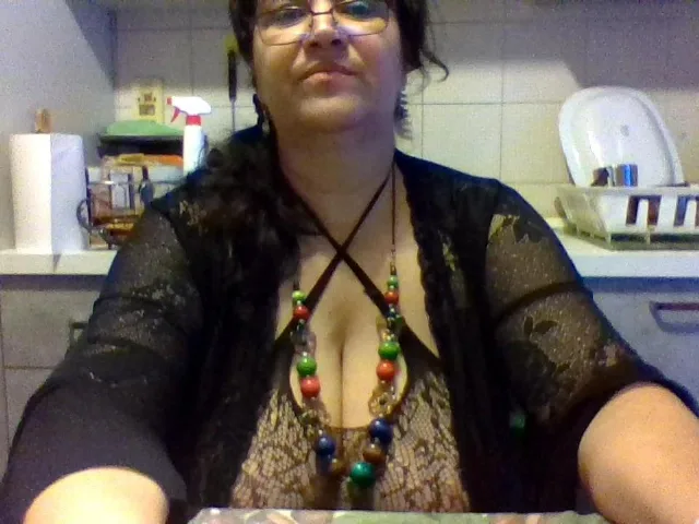 Camgirl BellaNella en live webcam amateur