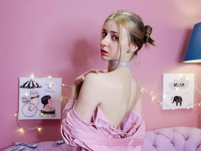 Camgirl Kardi en live webcam amateur