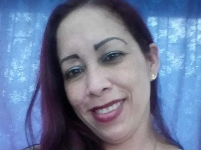 Camgirl AlejaMoans en live webcam amateur sur Mustvideos