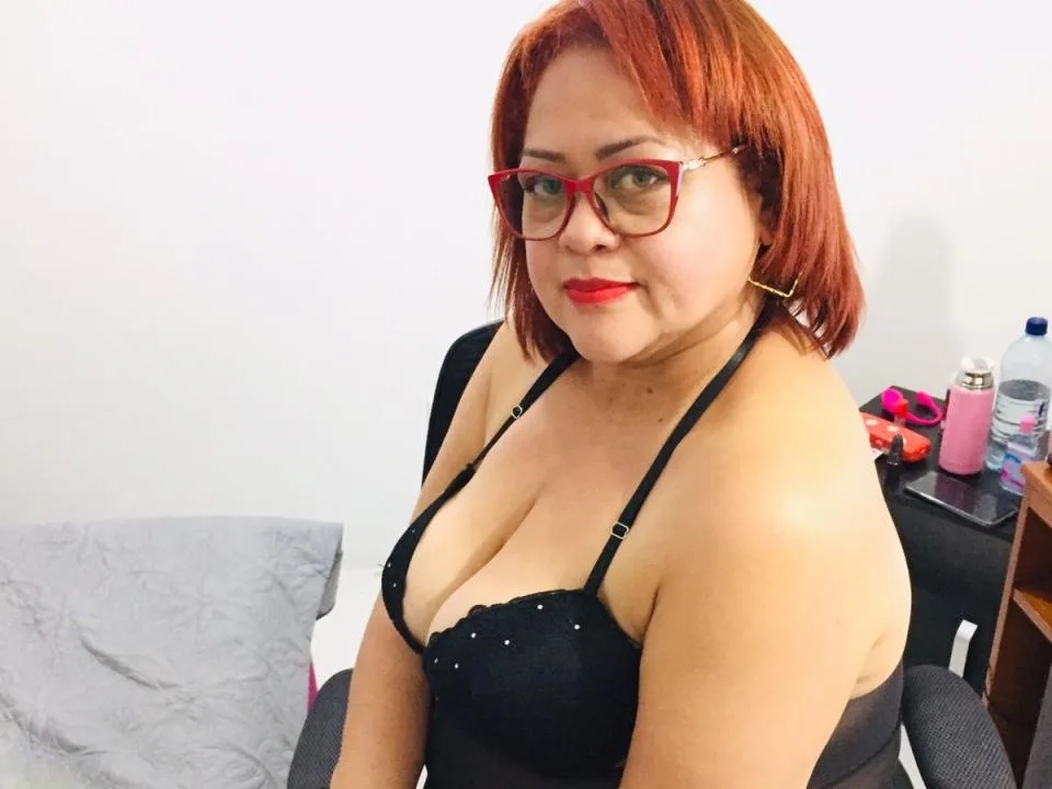 Camgirl SamanttaJones en live webcam amateur sur Mustvideos