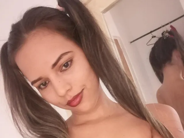 Camgirl Lizten en live webcam amateur