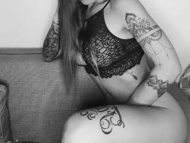 Camgirl MelBest en live webcam amateur