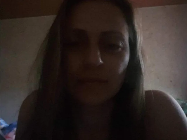 Camgirl PatrishaWonder en live webcam amateur