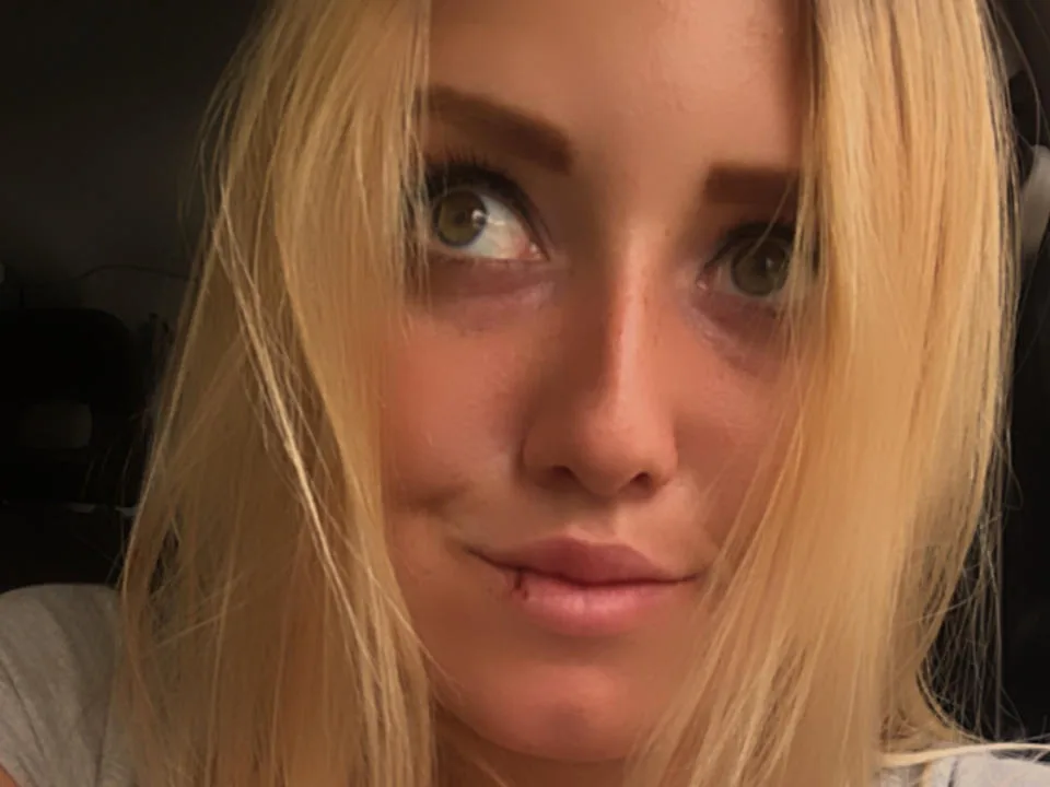 Camgirl DanaXJack en live webcam amateur sur Mustvideos