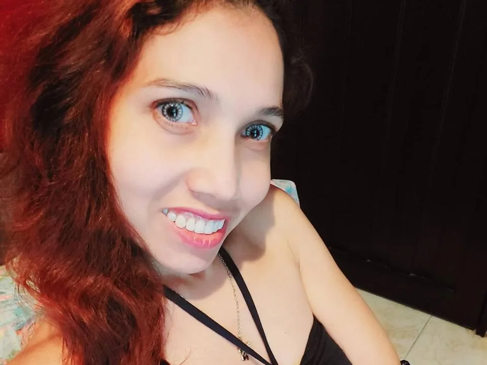 Camgirl AbbyCamStar en live webcam amateur sur Mustvideos