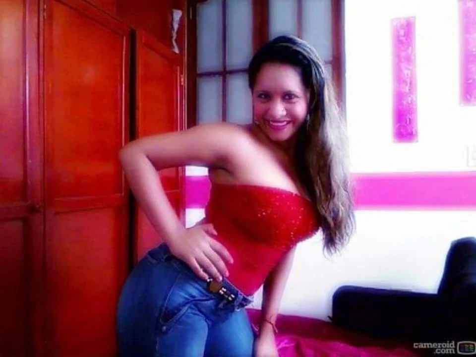 Camgirl AngellSexma en live webcam amateur sur Mustvideos