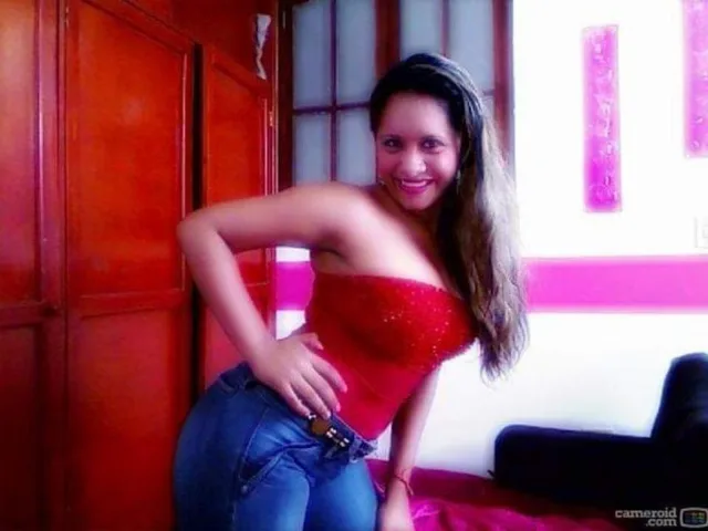 Camgirl AngellSexma en live webcam amateur