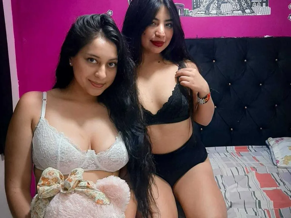 Camgirl RouseFtCristal en live webcam amateur sur Mustvideos