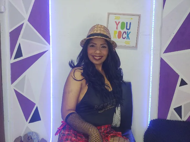 Camgirl ParisianSex en live webcam amateur
